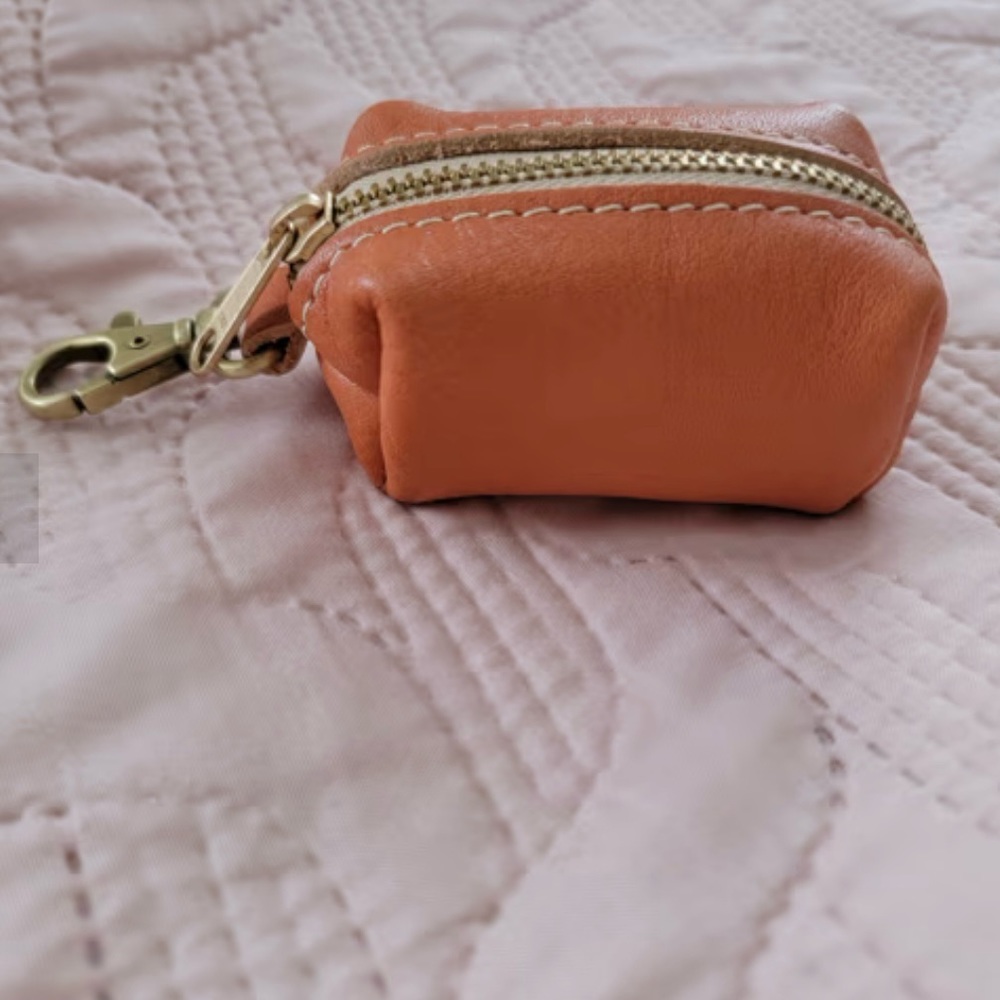 Portland Leather goods dip key chain satsuma